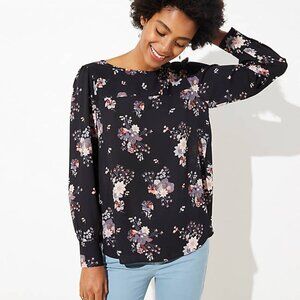 ⭐ Ann Taylor LOFT Black floral print top size XS
